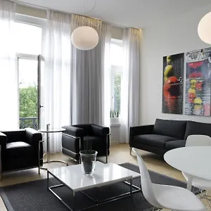 https://leopold5-luxe-design-apartment.hotelsghent.com